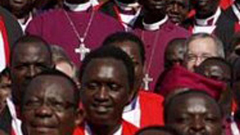 У Кенії більше 40 католицьких священиків покинули Церкву, не бажаючи жити в целібаті - фото 1