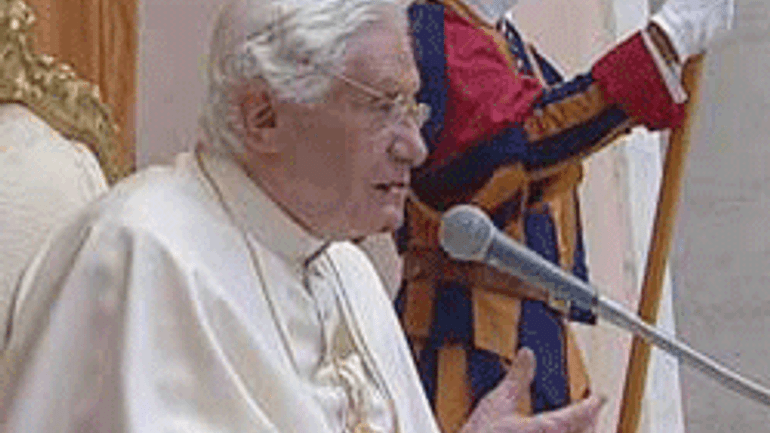 В сентябре Папа Бенедикт XVI призвал молиться за учителей - фото 1