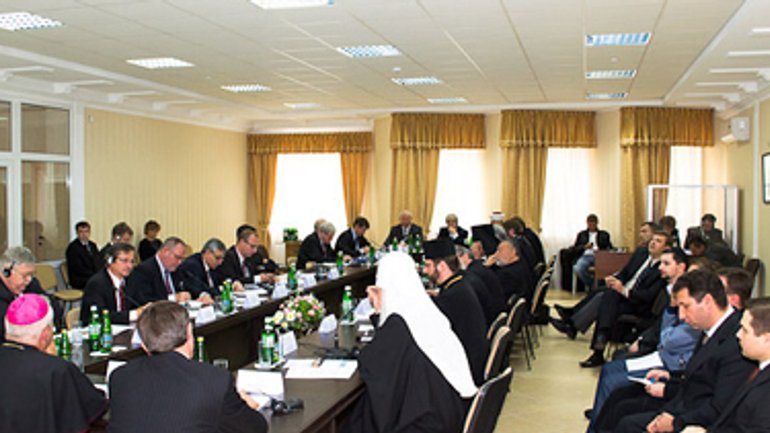 Главы украинских конфессий и послы 7 иностранных государств обсудили упрощение визового режима для улучшения религиозных связей - фото 1