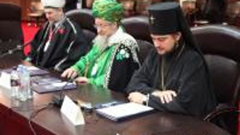Архиєпископ Олександр (Драбинко) репрезентував УПЦ (МП) на Міжрелігійній раді у Єревані - фото 1