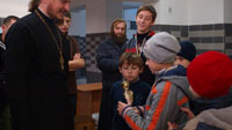Духовенство УПЦ (МП) у Мелітополі організувало змагання із стрільби - фото 1