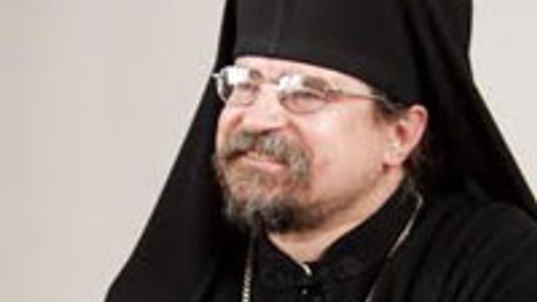 Archbishop Ihor (Isichenko) Stands Up to Defend Destroyers of Monument to Stalin - фото 1