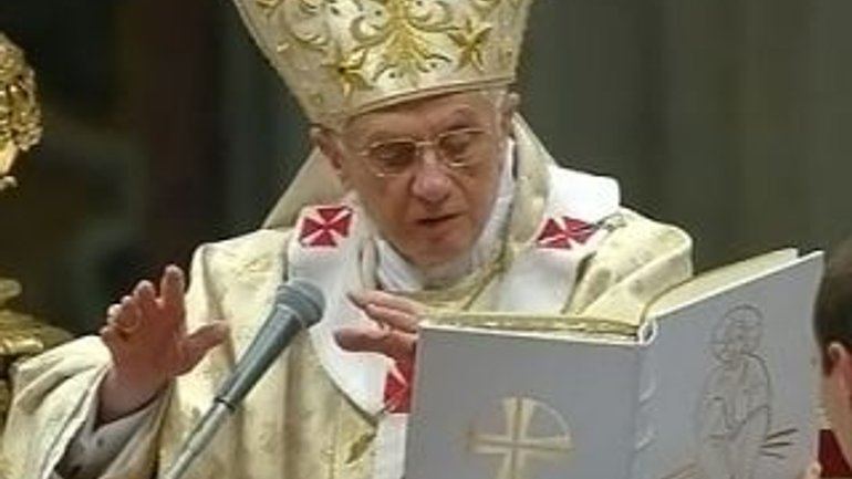 Сегодня в полдень Папа Бенедикт произнесет послание Urbi et Orbi «Граду и миру» - фото 1