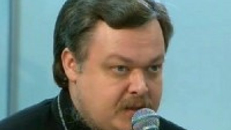 Чільний священик РПЦ закликав владу зброєю подавляти «кольорові революції» - фото 1