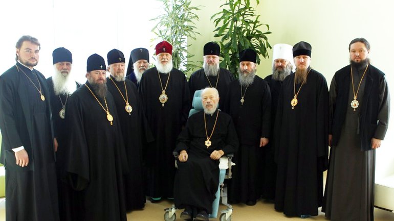 Єпископи УПЦ проігнорували указ Митрополита Володимира: сьогодні вони все ж зібралися на Синод - фото 1