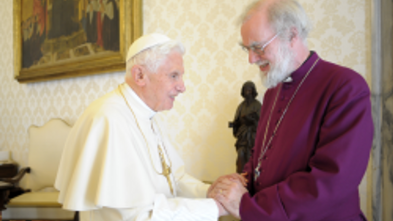 Бенедикт XVI зустрівся з главою Англіканської Церкви - фото 1