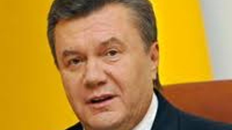 President Yanukovych Greets Roman Pope on 85th Birthday - фото 1