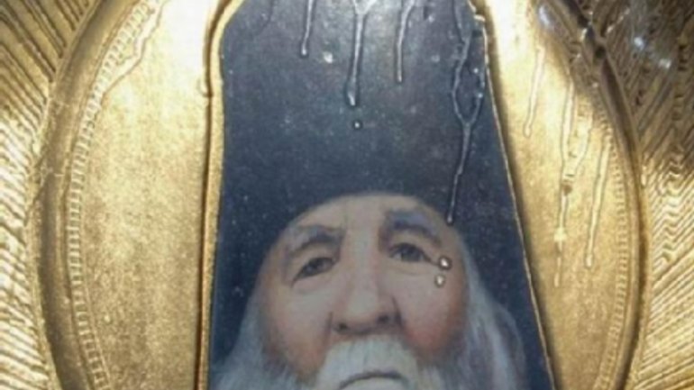 На Тернопільщині під час богослужіння  замироточили три ікони, - очевидці - фото 1