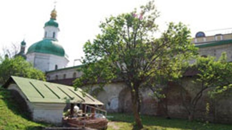 Лавра відкриє свій винний погріб для туристів - фото 1