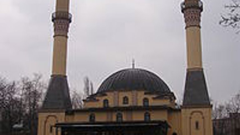 В Донецке открыли отреставрированную Соборную мечеть «Ахать-Джами» - фото 1