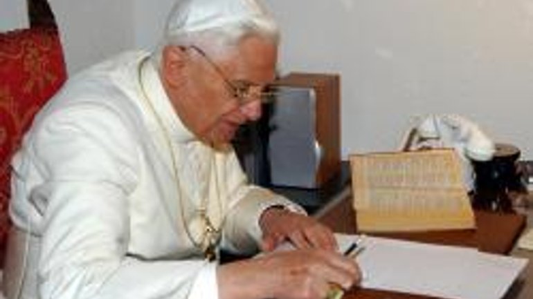 Папа Бенедикт XVI пожелал достойно отметить 600-годовщину перенесения во Львов Митрополичьей резиденции РКЦ в Украине - фото 1
