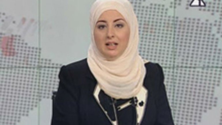 На египетском телевидении впервые за 50 лет появилась телеведущая в хиджабе - фото 1