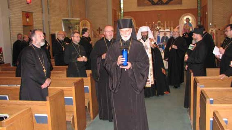 Єпископи УГКЦ помолилися за успіх Синоду та склали присягу на дотримання таємниці - фото 1