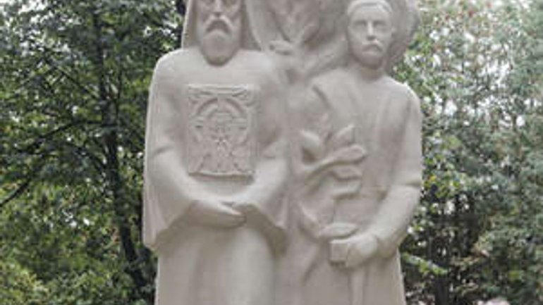 На Буковині відкрили єдиний у Європі пам’ятник сільській громаді — праведникам світу - фото 1