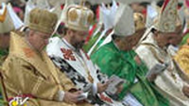 Патріарх Святослав (Шевчук) очолив делегацію УГКЦ на Папському Синоді - фото 1