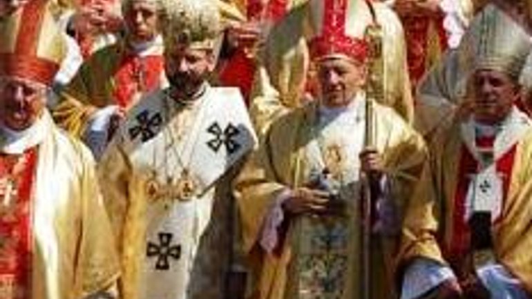 Roman and Greek Catholic Bishops gather in Lviv-Briukhovychi for joint retreat - фото 1
