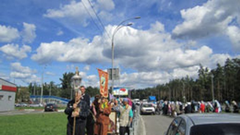 По городам и селам Украины пройдет покаянный крестный ход против абортов - фото 1