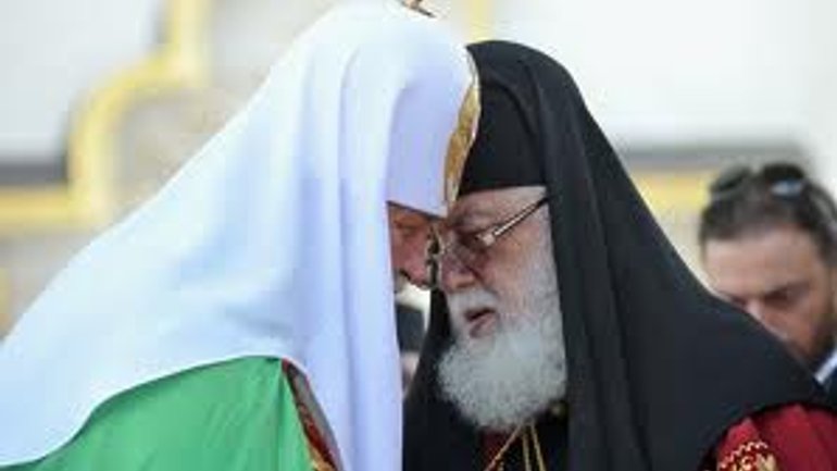 Патриархи Кирилл и Илия II: созывать Всеправославный собор нет смысла - фото 1