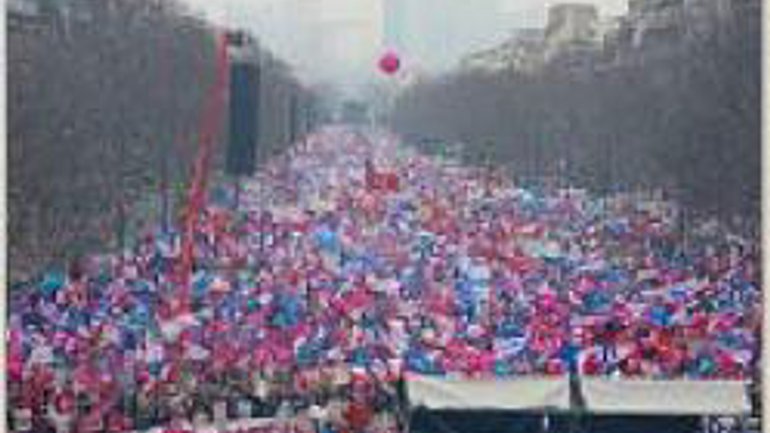 World Media Ignore 1.4 Million Protesters Against Homosexuality in Paris - фото 1