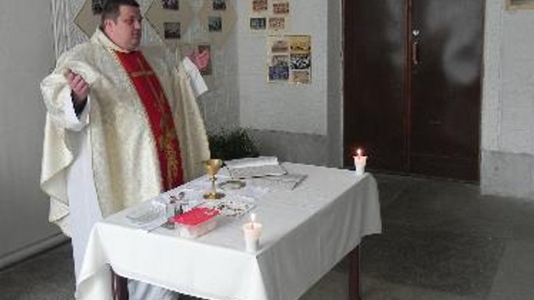 Цьогорічна Пасха стала особливою для католиків Красноперекопська та сусіднього Армянська - фото 1