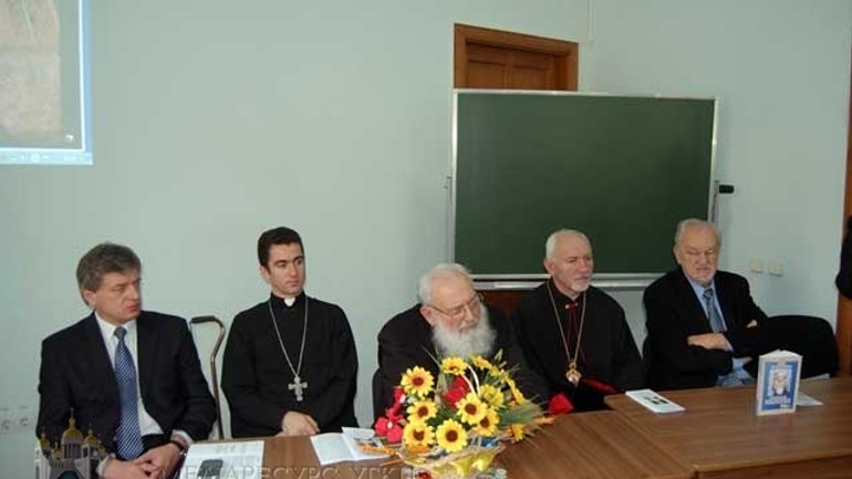 В Івано-Франківську провели Міжнародну конференцію: «Патріарх Йосиф Сліпий і сучасність» - фото 1