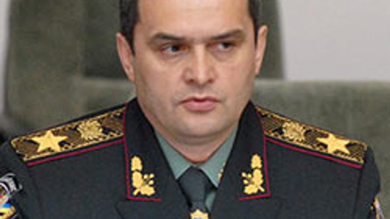 Громадська рада при Мінкультури закликала В.Януковича звільнити очільника МВС В. Захарченка - фото 1