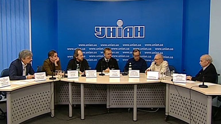 Нас, віруючих, не можна розділяти навпіл – речник УПЦ про Майдан - фото 1