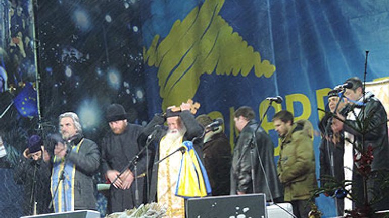 Духовенство Майдану відмовляється виконувати накази влади - фото 1