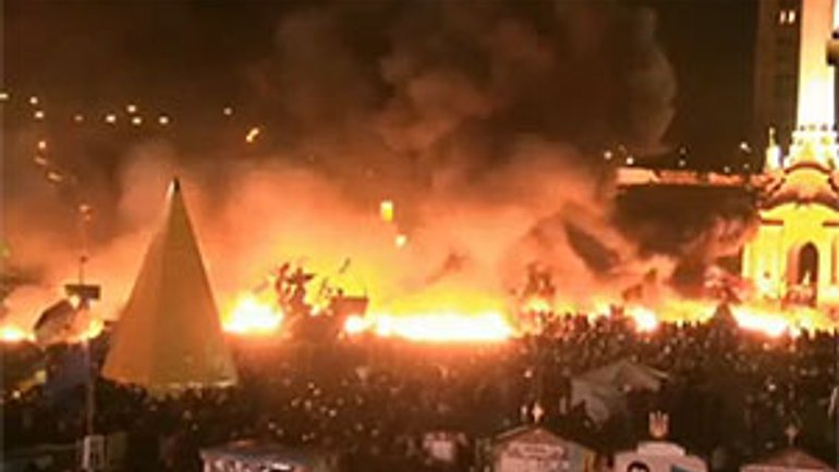 «Беркут» спалив міжконфесійну каплицю на Майдані - фото 1