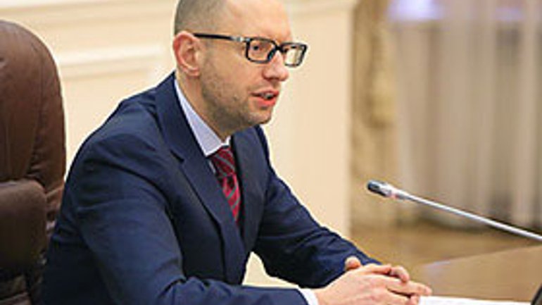 Prime Minister Yatsenyuk Defends Believers in Ukraine from Oppression in Russia - фото 1