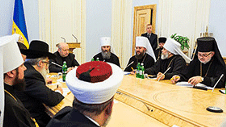 Турчинов проводит встречу со Всеукраинским Советом Церквей и религиозных организаций - фото 1