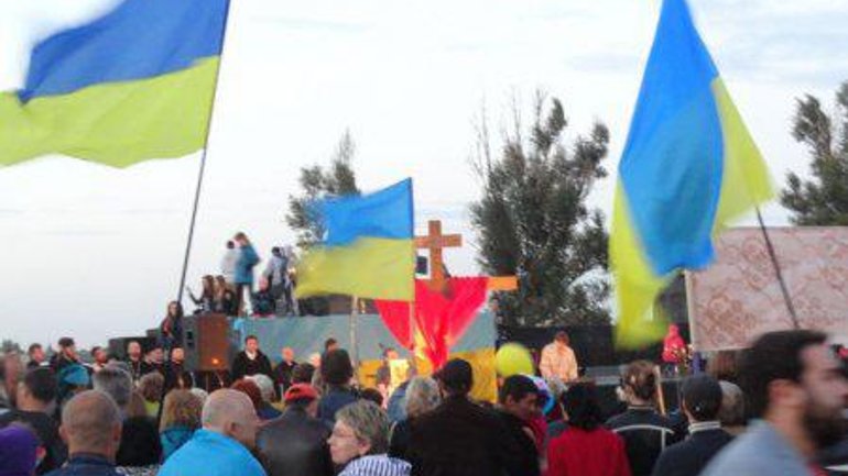 In Mariupol an ecumenical prayer was held to stop war - фото 1