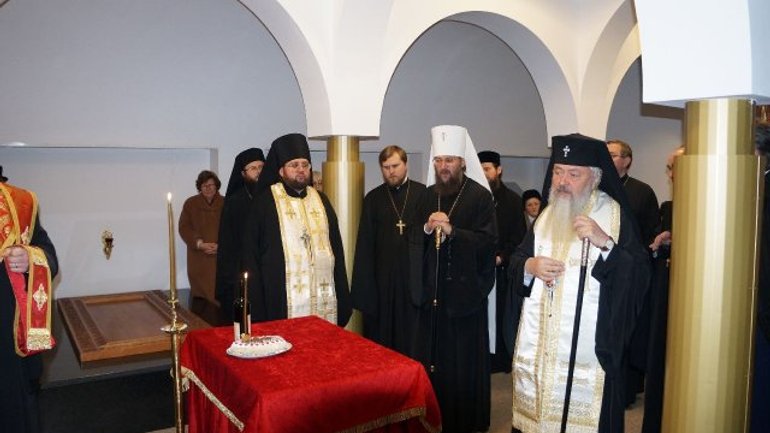 Керуючий справами УПЦ (МП) попросив православних Румунії молитися за мир в Україні - фото 1