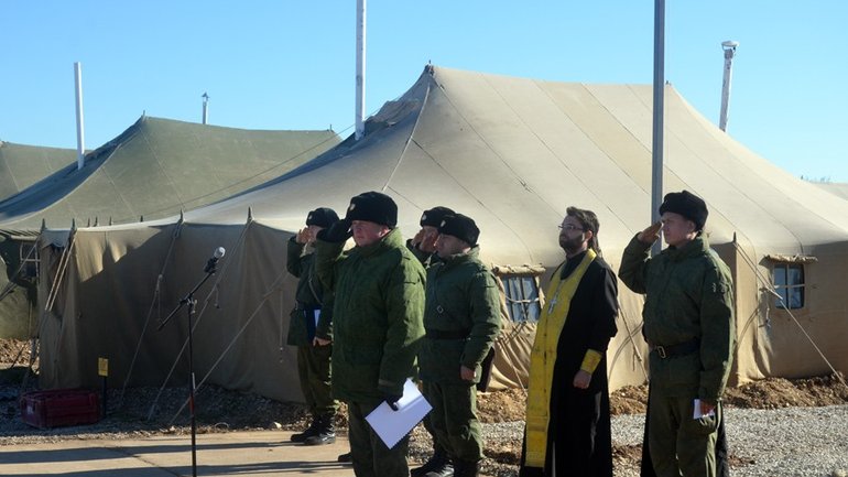 УПЦ (МП) в Крыму благословляет русских солдат на ратные подвиги - фото 1