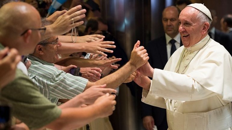Вступившие в повторный брак христиане остаются частью Церкви, – Папа Франциск - фото 1