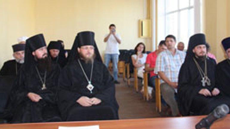 Луганщина: новий голова ОДА запевнив релігійних лідерів, що буде захищати міжконфесійний мир - фото 1