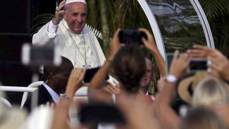 Папа Франциск зустрівся на Кубі з Фіделем Кастро - фото 1