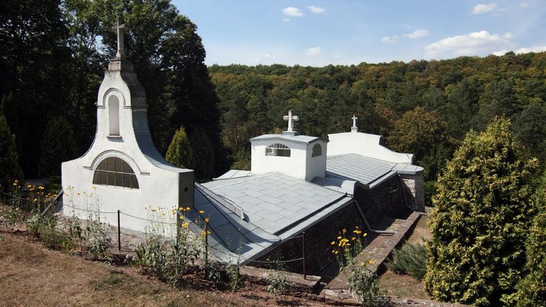 Парк біля монастиря у Язловці став заповідним - фото 1