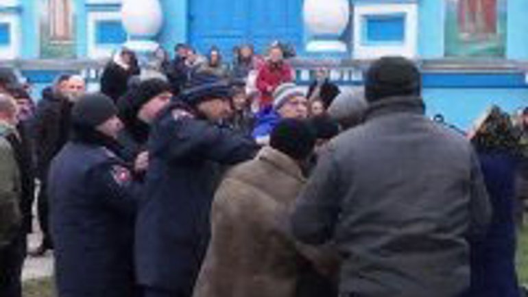 В УПЦ (МП) підшукують людей готових на рішучий захист "канонічного православ’я" - фото 1
