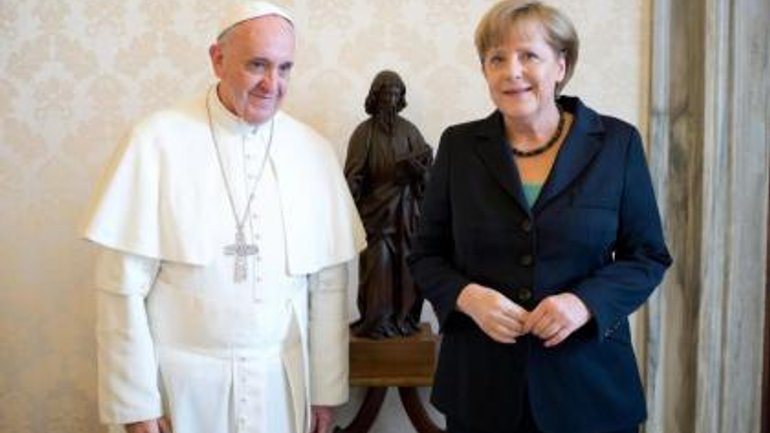 Сьогодні Папа Франциск прийме на приватній аудієнції Ангелу Меркель - фото 1