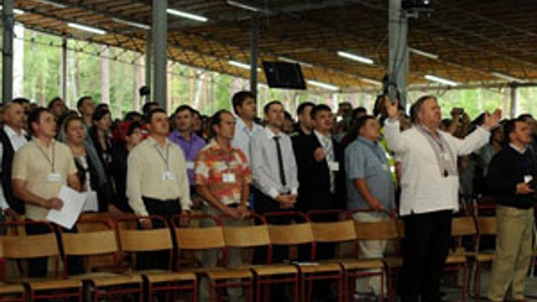На Житомирщине проходит крупнейший молодежный съезд пятидесятников - фото 1
