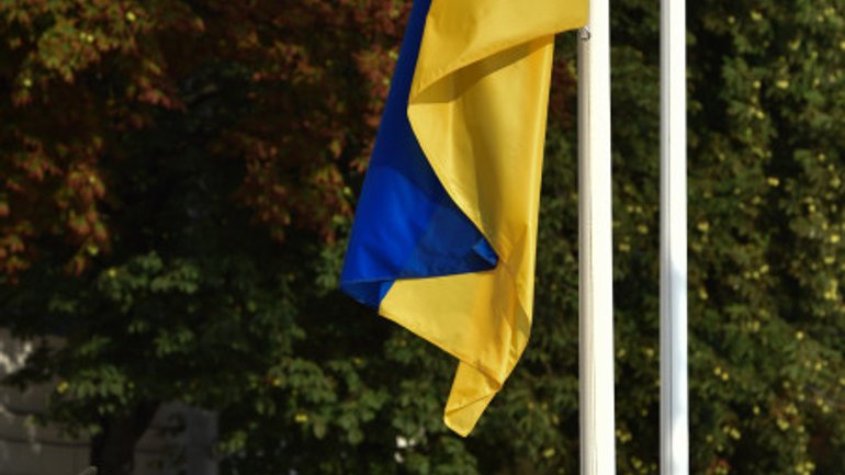 В День Государственного Флага Украины Порошенко говорил о значимости духовного гимна - «Боже великий единый, нам Украину храни» - фото 1