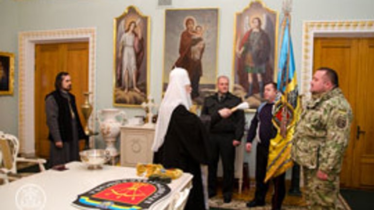 Патріарх Філарет освятив прапор 72-механізованої бригади - фото 1