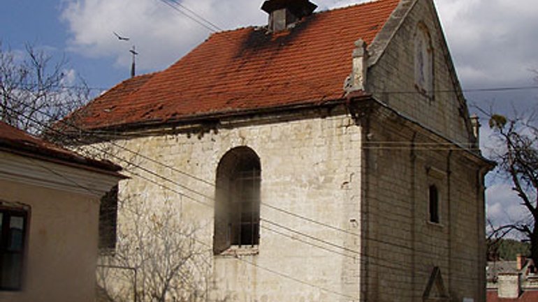 На Тернопільщині громада УГКЦ передала вірменам старовинний храм - фото 1