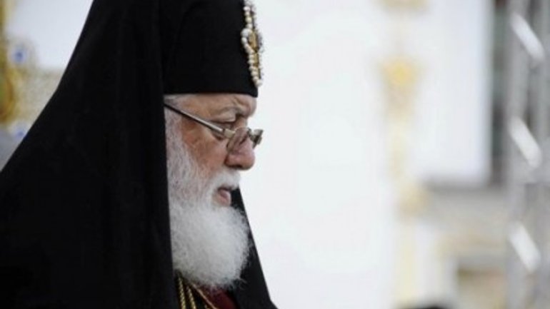 Патриарха Грузии обследовали в клинике - фото 1