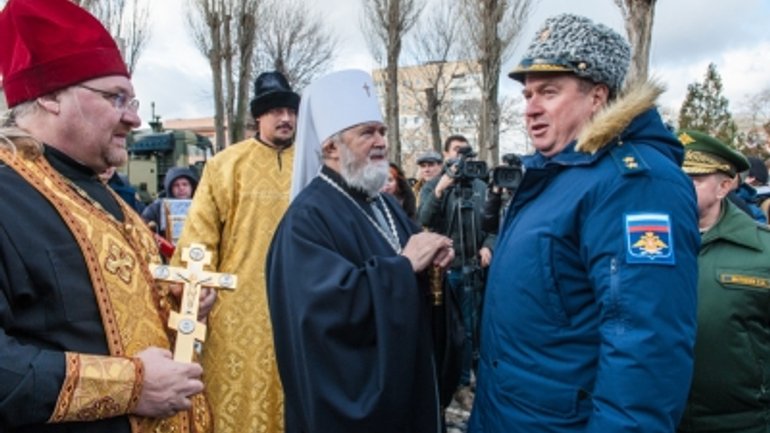 Metropolitan of UOC (MP) blesses new missile defense systems and soldiers in Crimea (updated) - фото 1