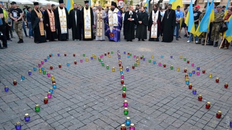 Odesa held interfaith prayer for patriots of Ukraine, UOC (MP) prayed separately for patriots and separatists - фото 1