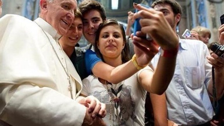 Папа призвал учить молодежь аскетичности - фото 1