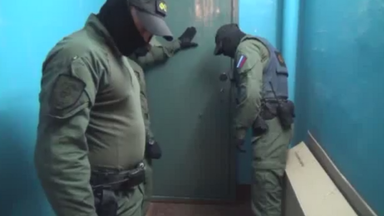 In Crimea Russian authorities raid homes of Crimea Tatars again - фото 1