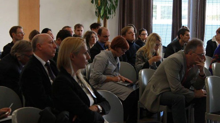 У Мінську відбулася наукова конференція про «неоголошену війну» в Україні - фото 1